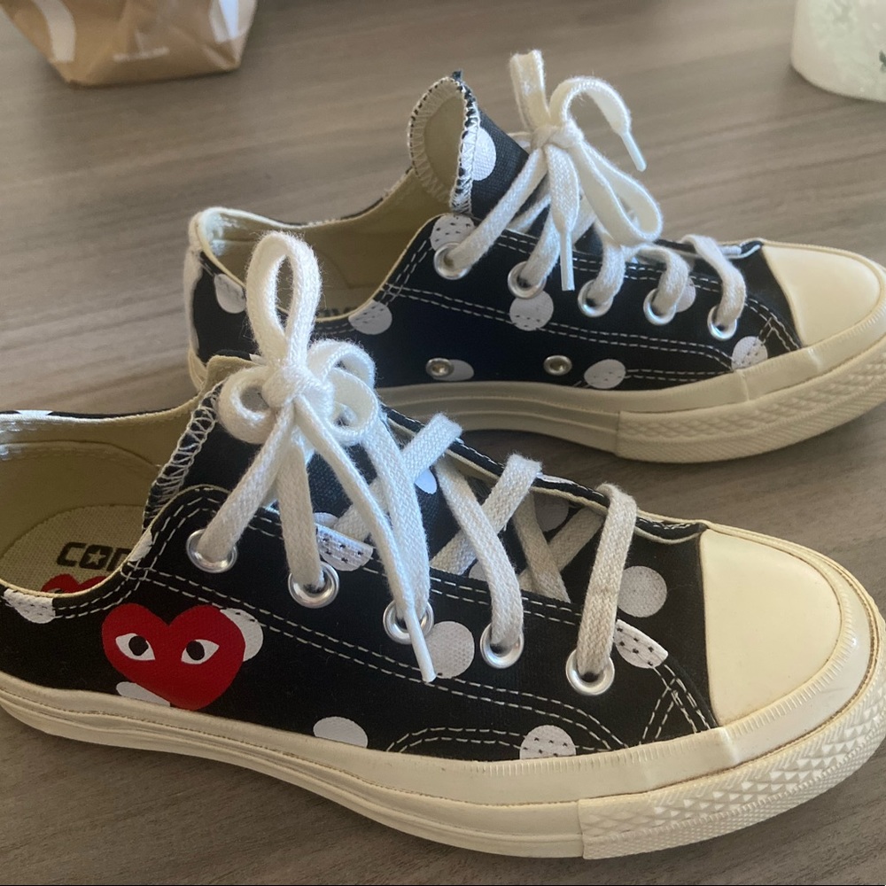 CdG PLAY x Converse Unisex Chuck Taylor All Star Polka Dot Low-Top Sneakers